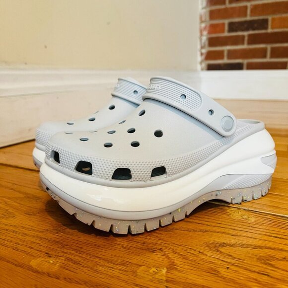 New Unisex Crocs Classic Mega Crush Clogs M 5 F 7 - Picture 5 of 16